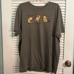 Men’s XXL LIFE IS GOOD Crusher Med. Gray Short Sleeve Winnie the Pooh T-Shirt